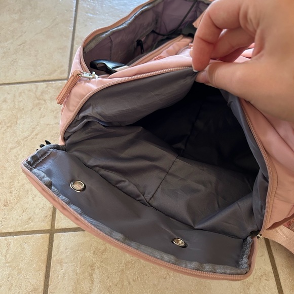 Amazon travel backpack - Picture 10 of 12